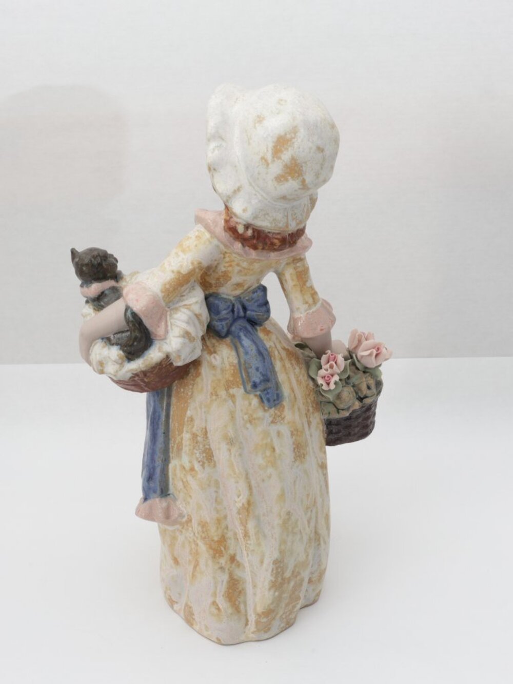 Nadal Spain Vintage And Unique Woman Walking Her Dog ( Cat ? ) Stamped - Picture 3 of 6